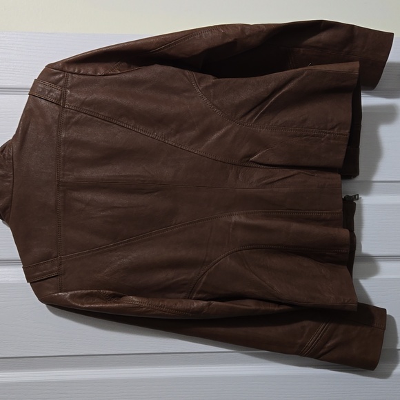 Danier womens leather jacket - Picture 10 of 12